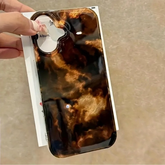 Apple Phone Case Tortoise Top Transparent Case - Picture 2 of 5